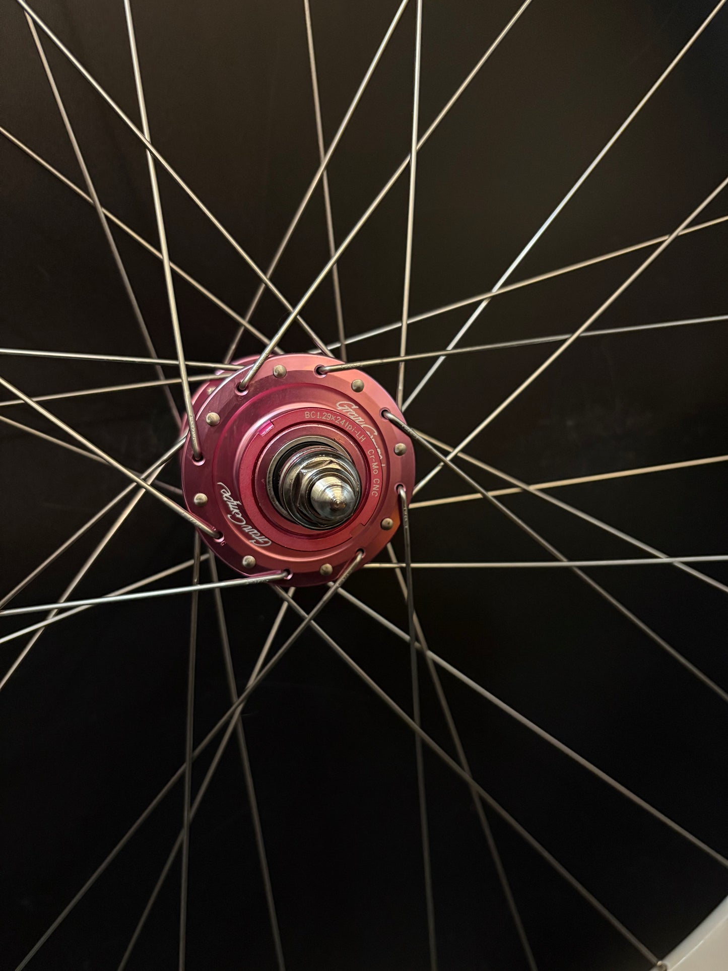 Velocity Deep V White / Gran Compe Pink Wheelset 32h