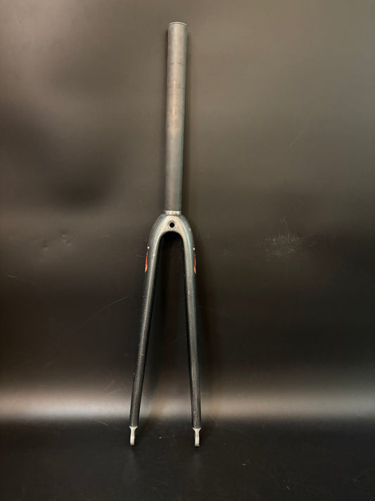 Alpha Q Fork Carbon 1 1/8” 275mn