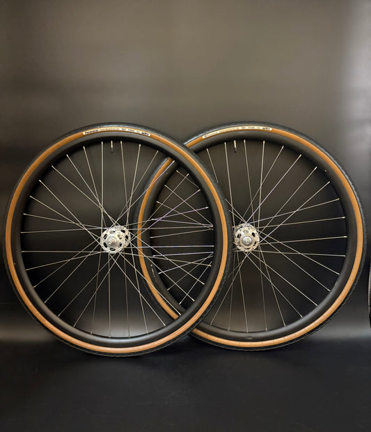 Velocity Aileron Black / Paul Wheelset 32h