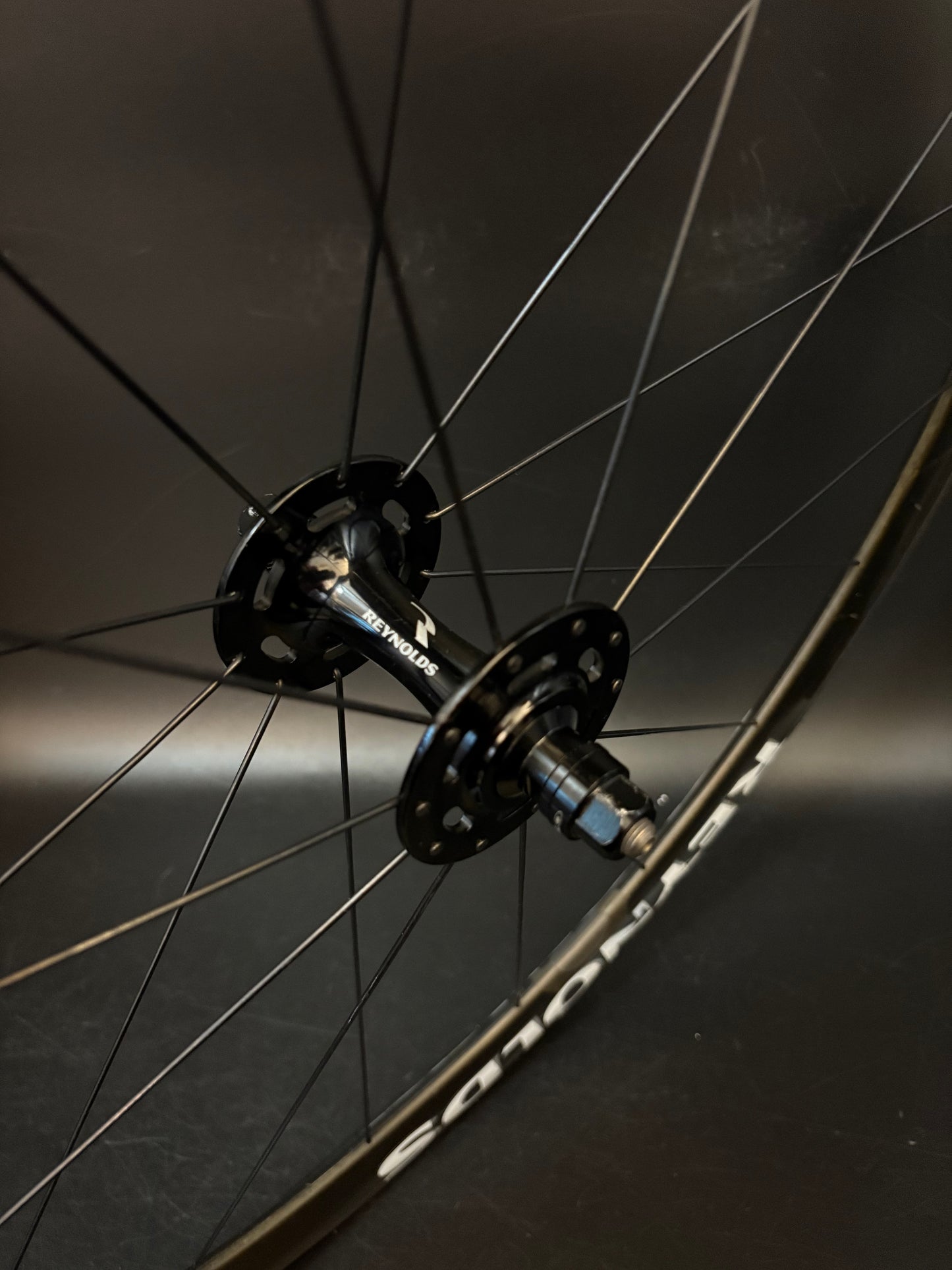 Reynolds Assault 35mm Carbon Clincher Wheelset 20/24h