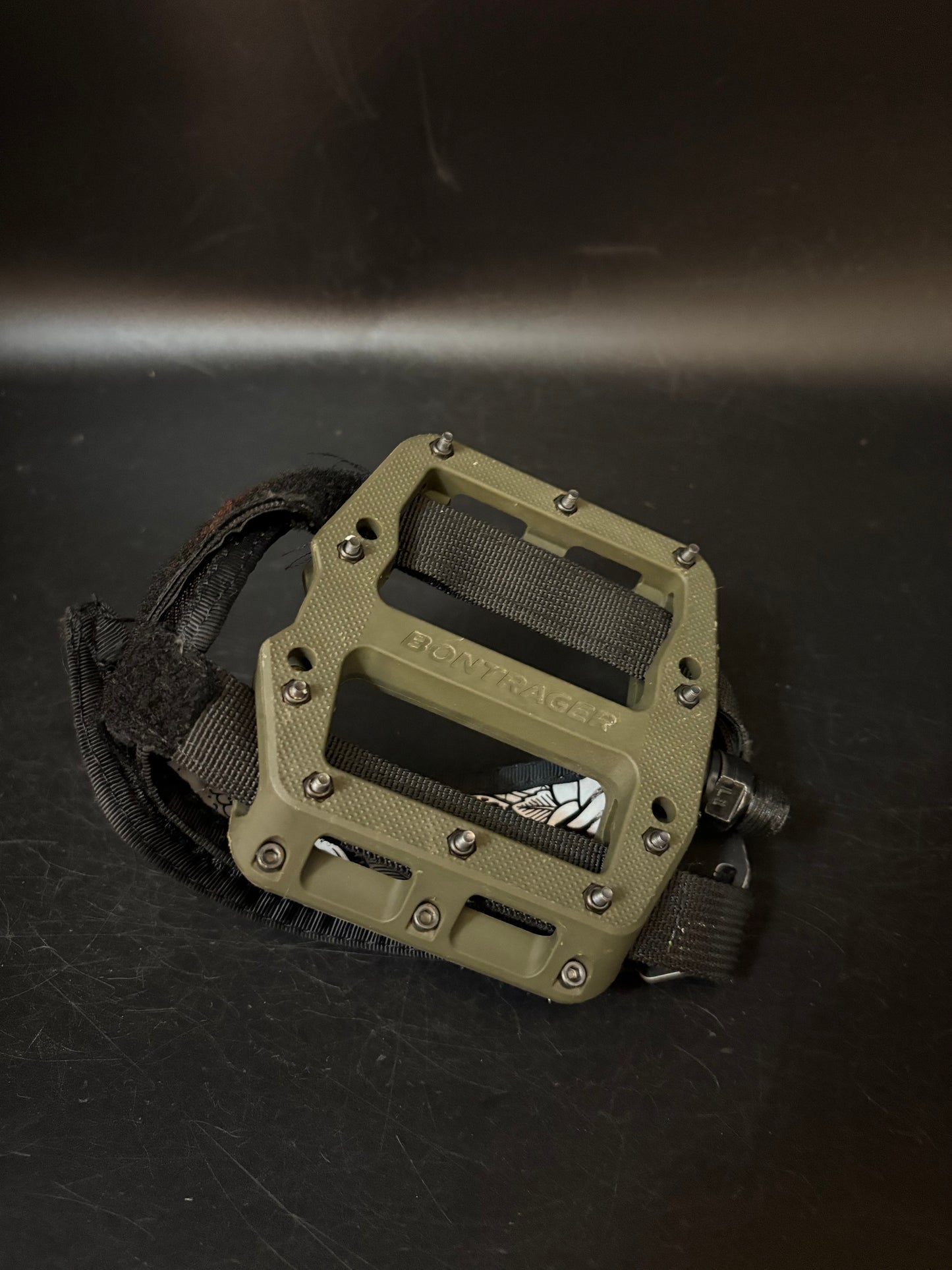 Bontrager Platform Pedals / Cinelli Mike Giant Straps Pedal Setup