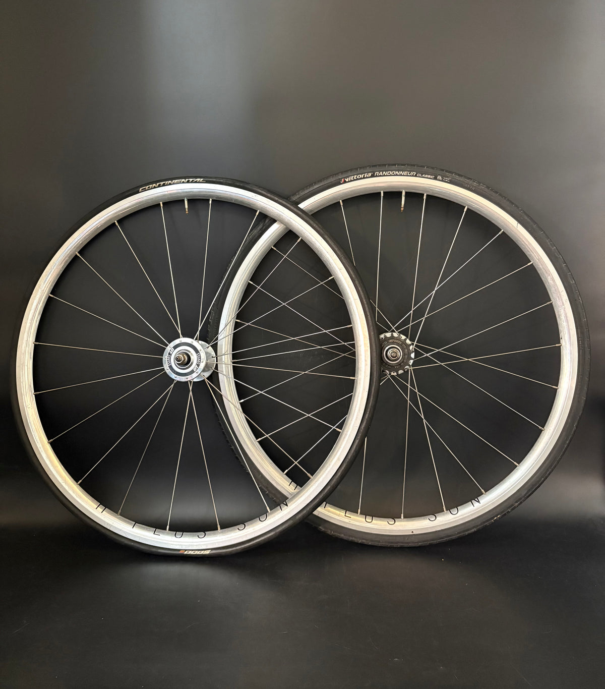 H Plus Son Archetype Silver / DT Swiss Wheelset 20/24h