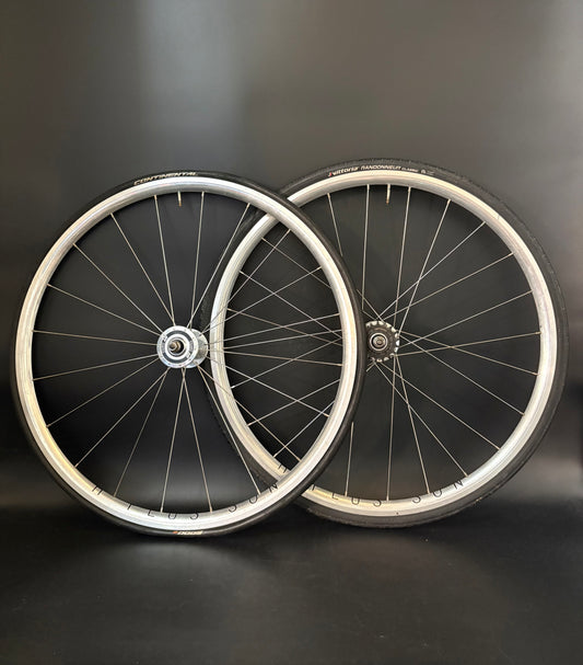 H Plus Son Archetype Silver / DT Swiss Wheelset 20/24h