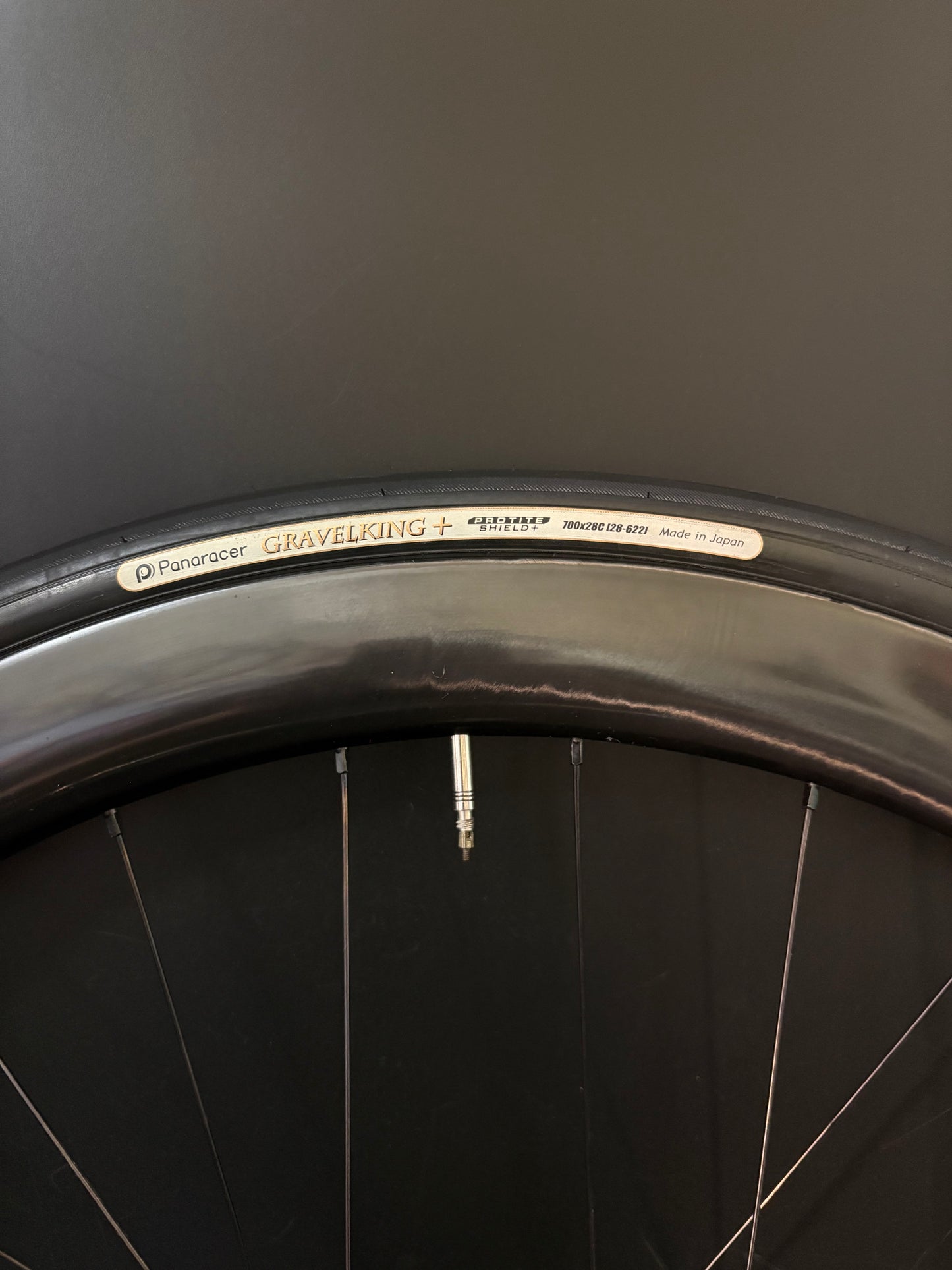 Light Bicycle Falcon AR45 Carbon Clincher / White Industries Wheelset Black 28h