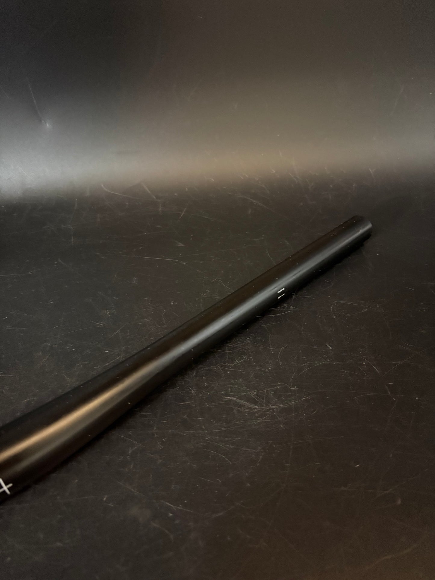 Thomson X Country Flat Handlebar Carbon 650mm 31.8