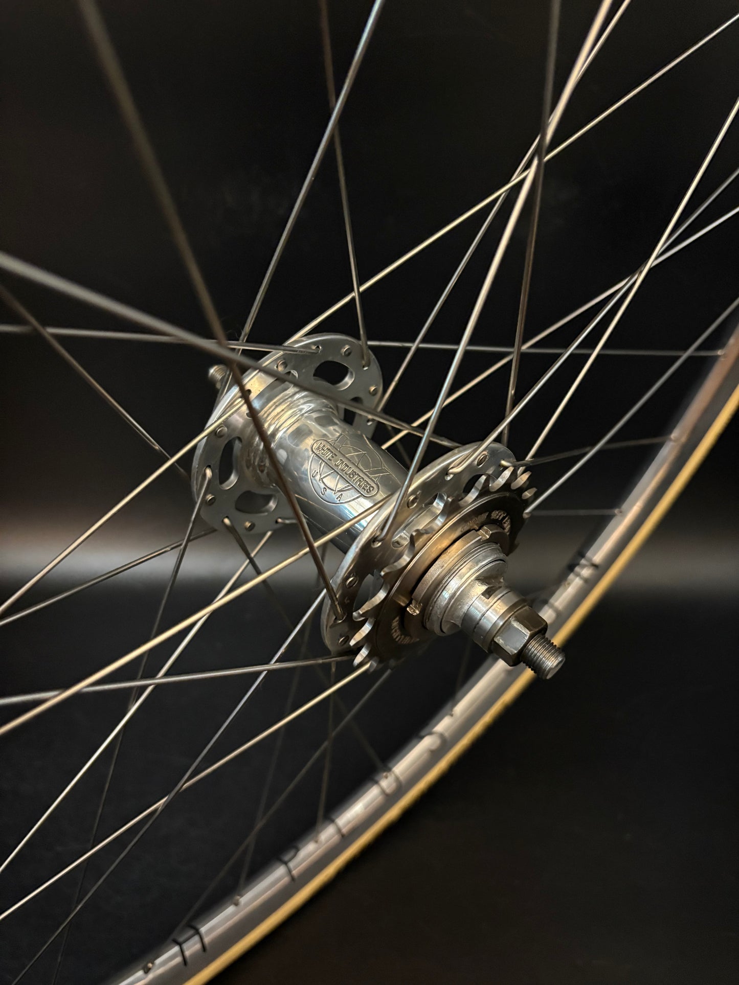 H Plus Son Archetype Silver / White Industries Wheelset 32h w/ 18t Cog