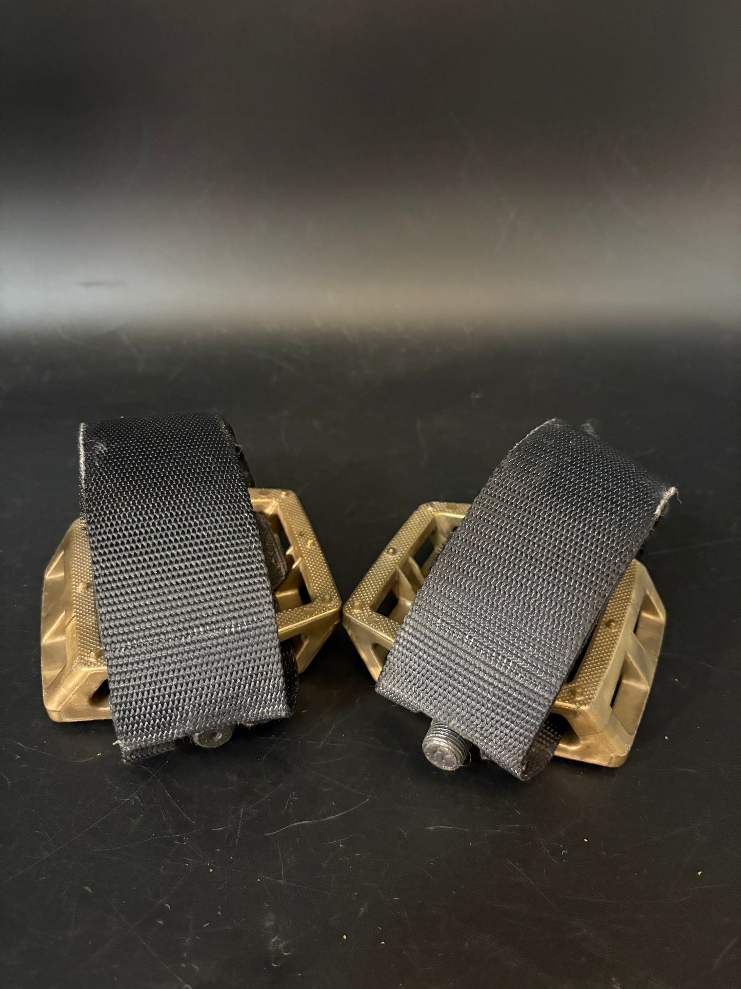Animal Gold / Unbranded Straps Pedal Setup