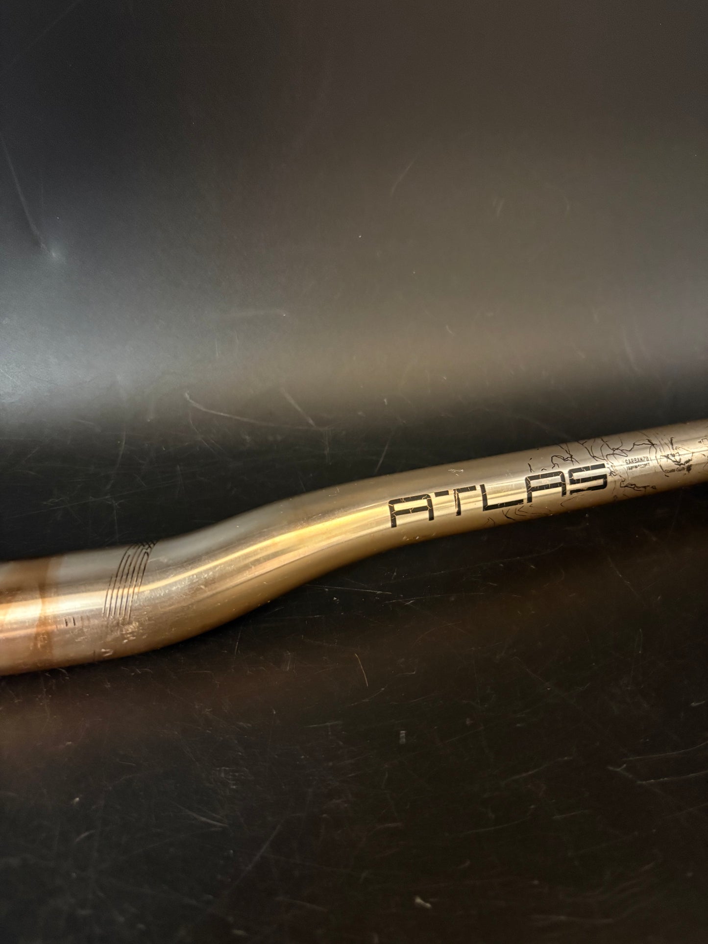 Race Face Atlas Riser Handlebar Silver 750mm 31.8