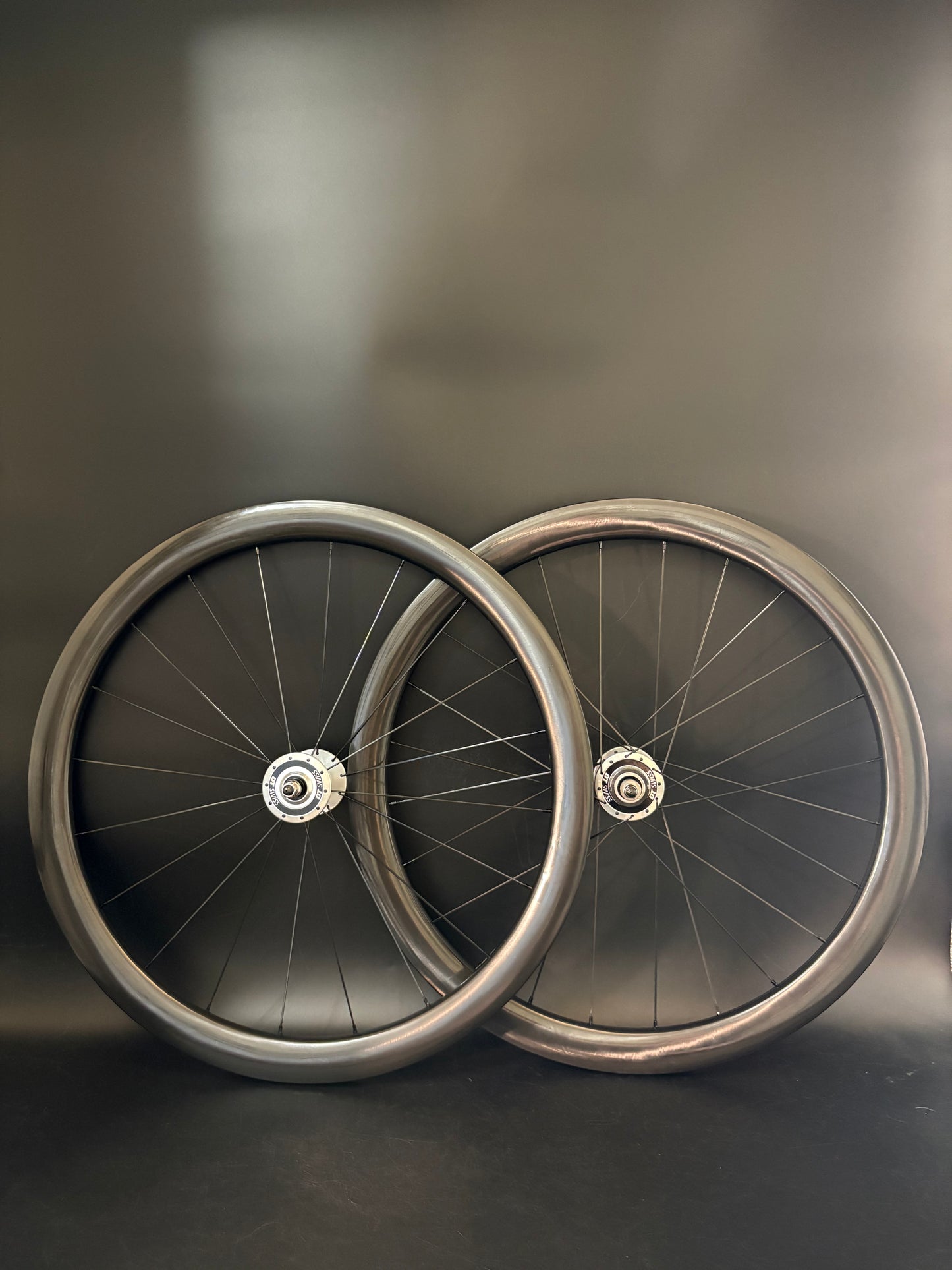 Light Bicycle AR45 / DT Swiss Wheelset Carbon 20/24h