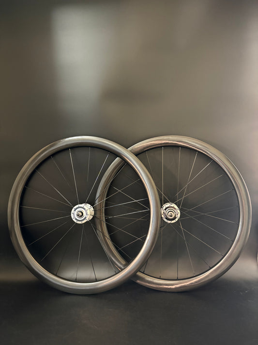 Light Bicycle AR45 / DT Swiss Wheelset Carbon 20/24h