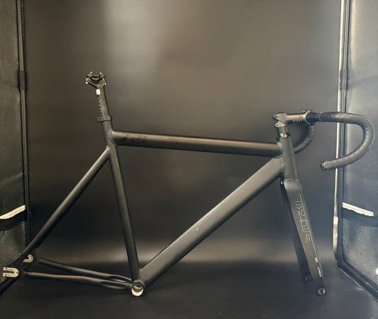 Leader 721 Frameset Black 56cm w/ Extras