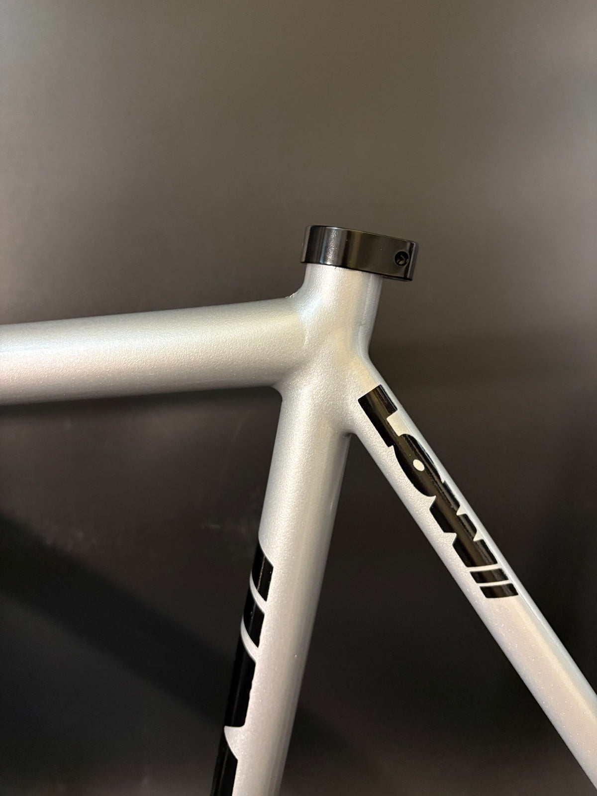 Low// Track Standard Frameset Silver 56cm