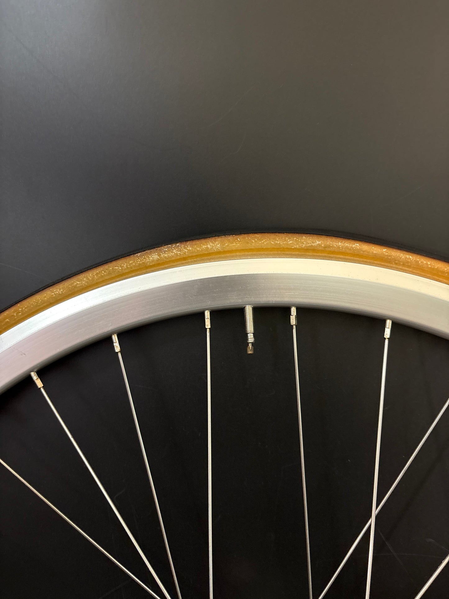 Velocity Deep V / Origin 8 Front Wheel Silver 32h