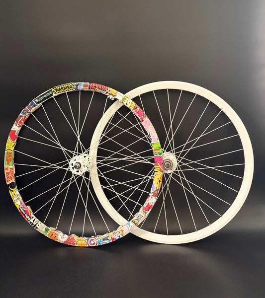 White Deep V / Origin 8 Wheelset 32h