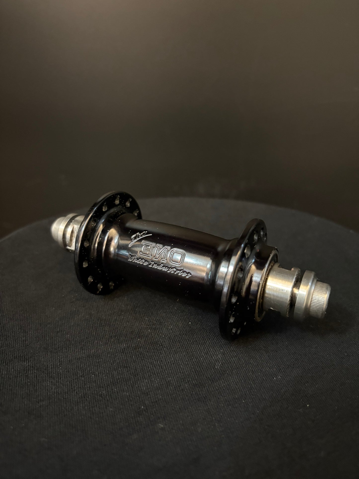 White Industries Eno Single Speed Hubs Black 28h