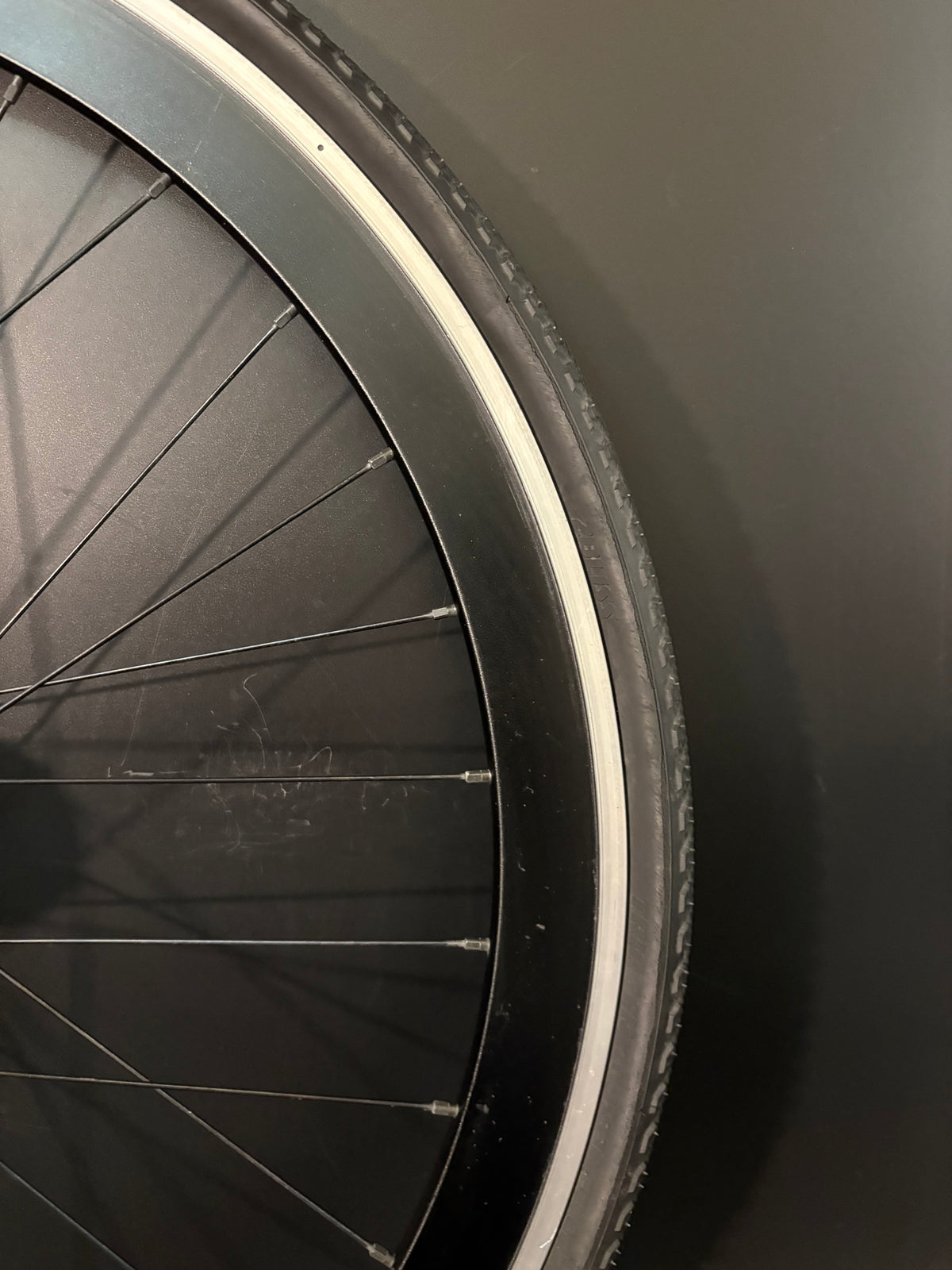 H Plus Son SL42 + Formation Face Black / Phil Wood HF Wheelset 32h