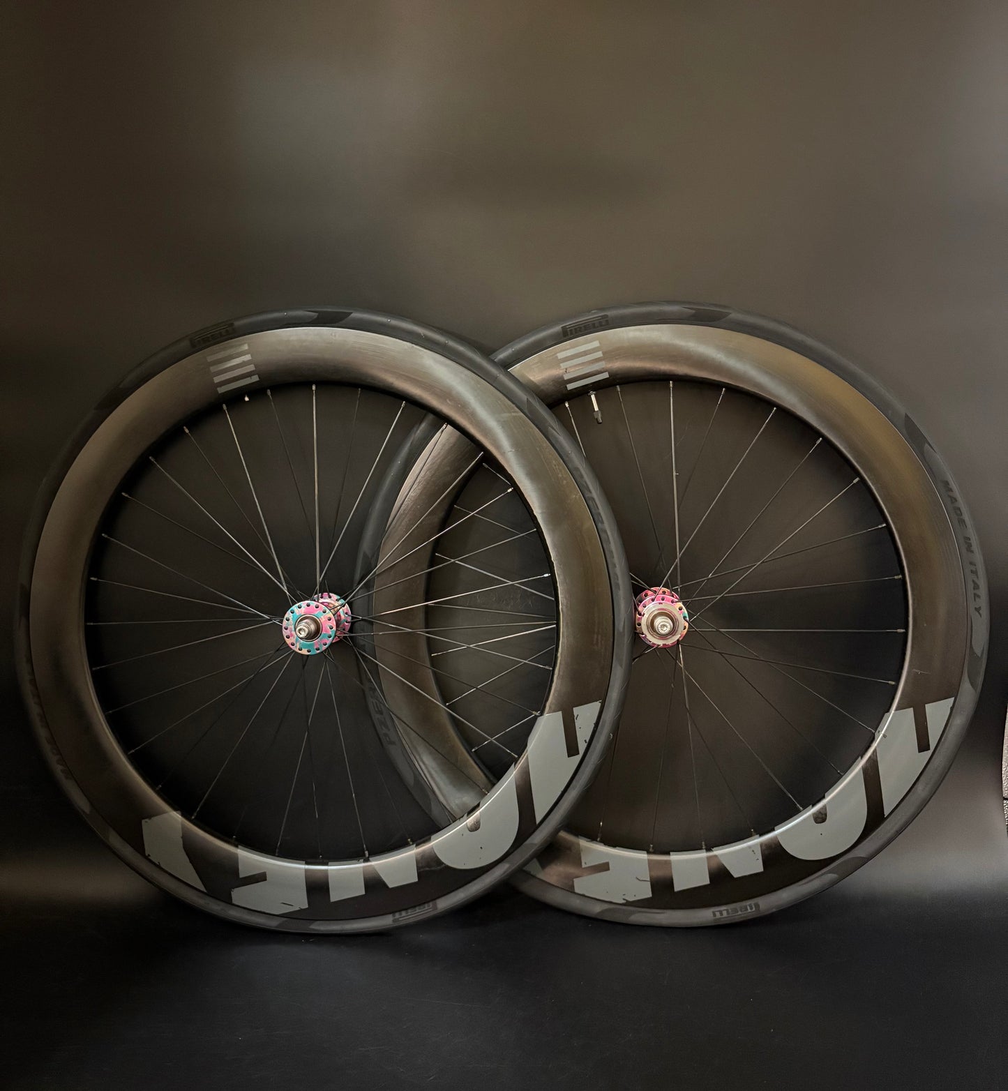 Honey Wheel Co Carbon Clincher 60mm / Phil Wood x Mash SF Pink Splatter LF Wheelset 32/28h