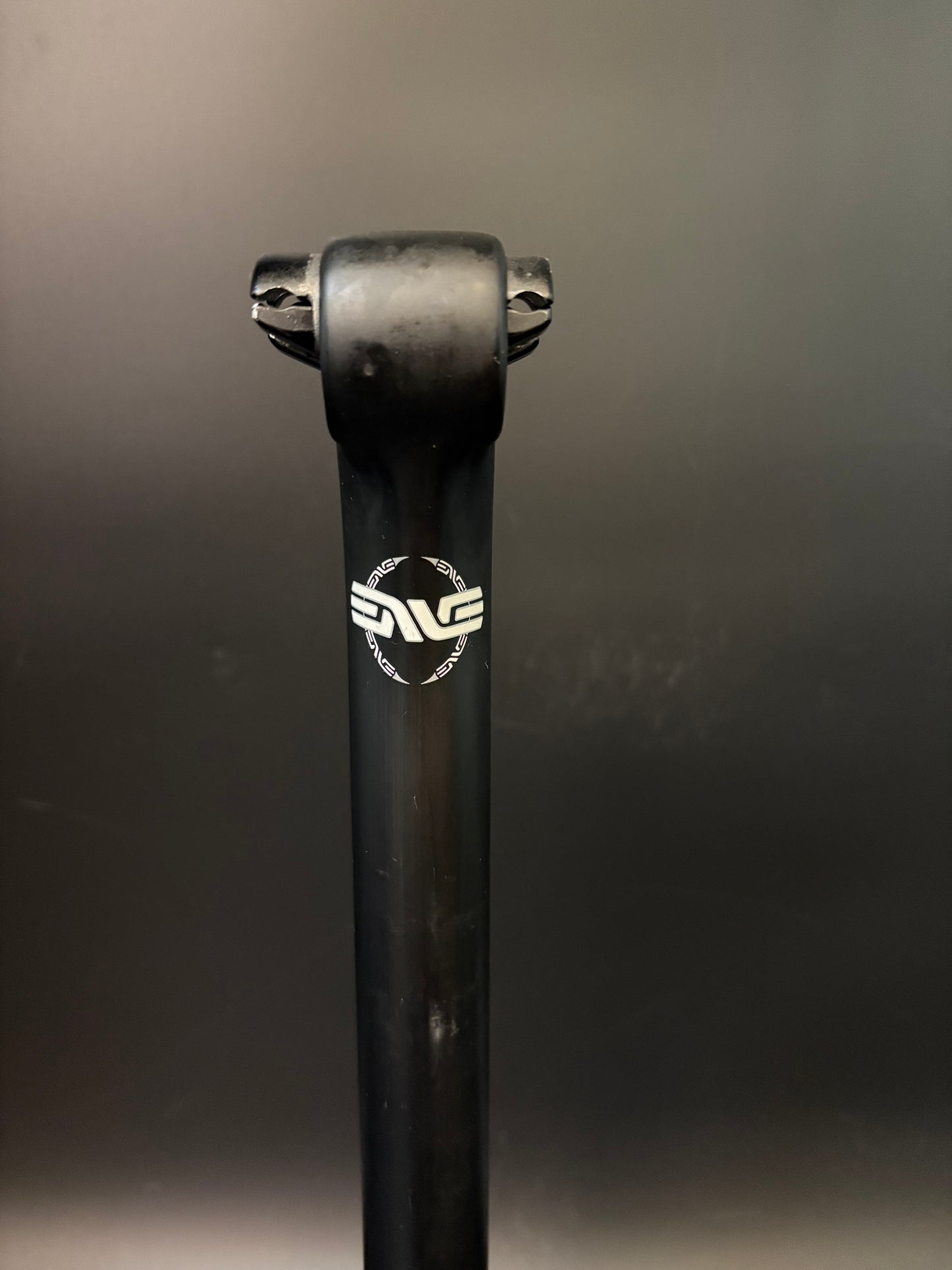 Enve White Logo Setback Seatpost Carbon 31.6 400mm