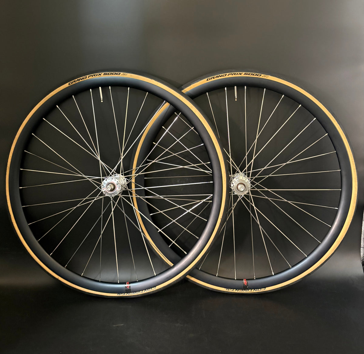 Velocity Aileron Black / Phil Wood LF Wheelset 32h
