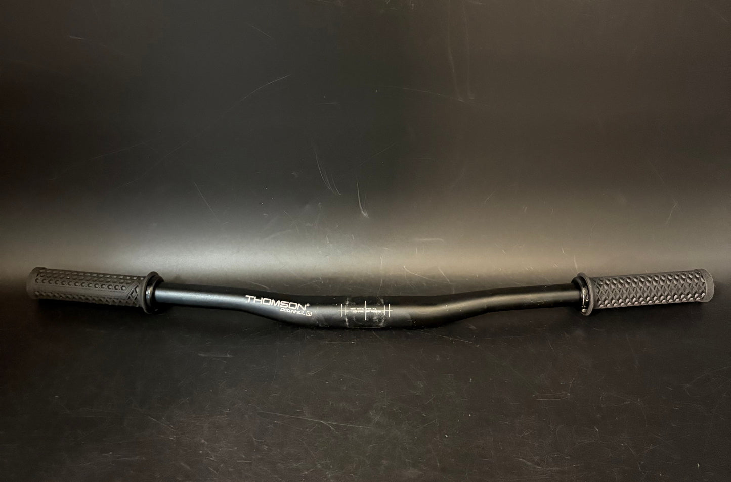 Thomson Downhill AL Riser Handlebar Black 680mm 31.8