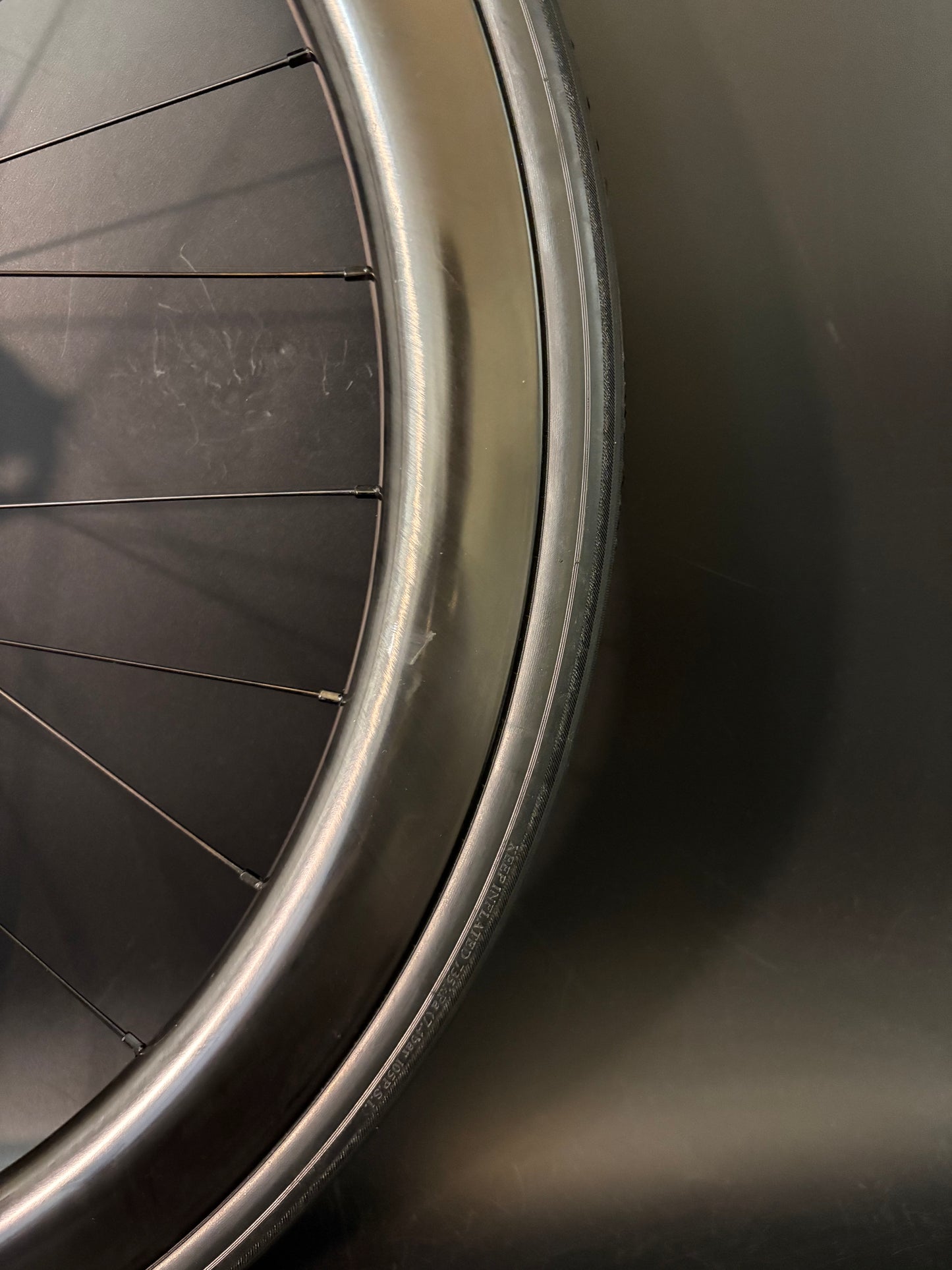 Light Bicycle Falcon AR45 Carbon Clincher / White Industries Wheelset Black 28h