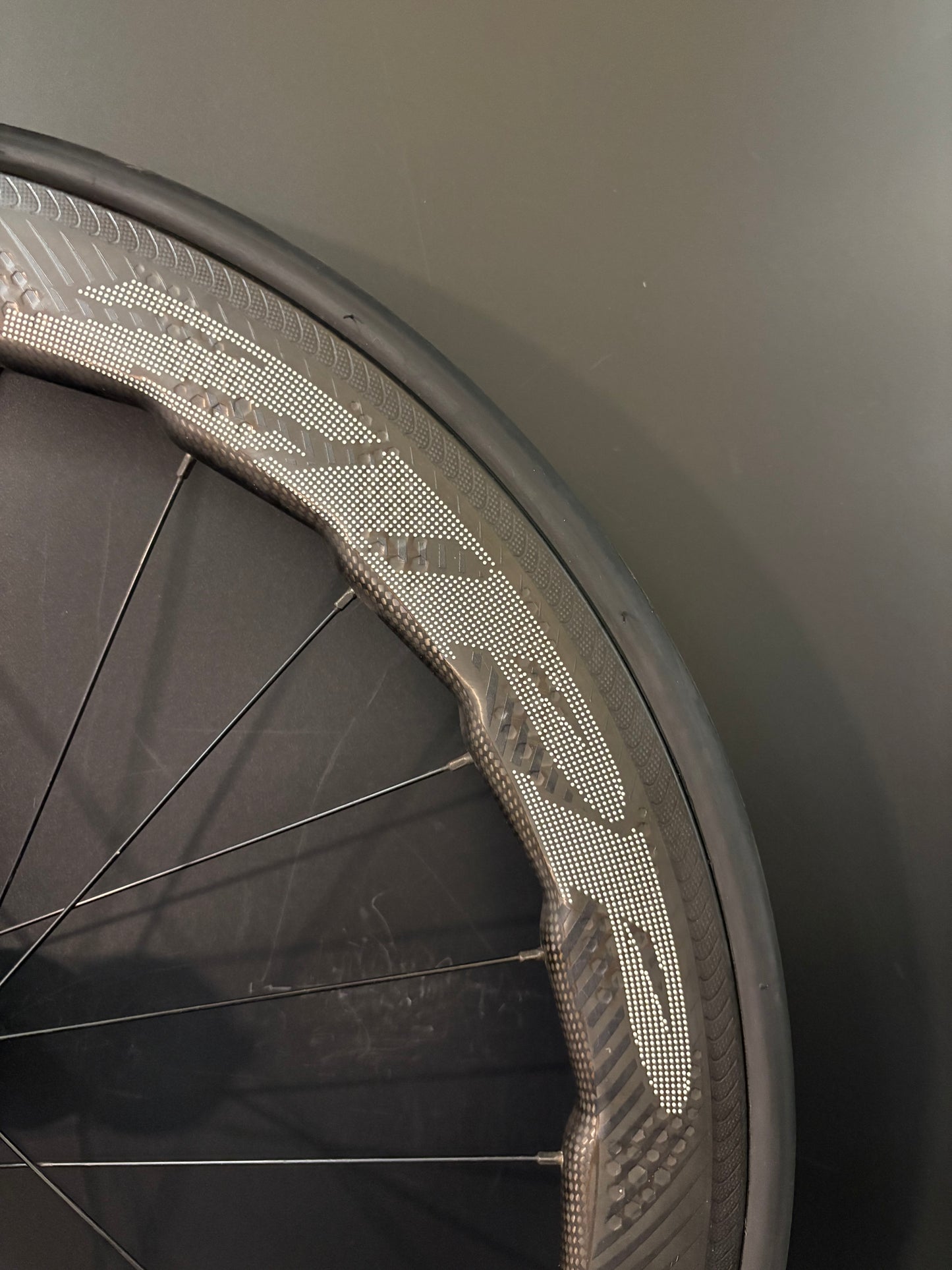 Zipp 454 NSW Carbon Clincher / DT Swiss Wheelset 20/24h