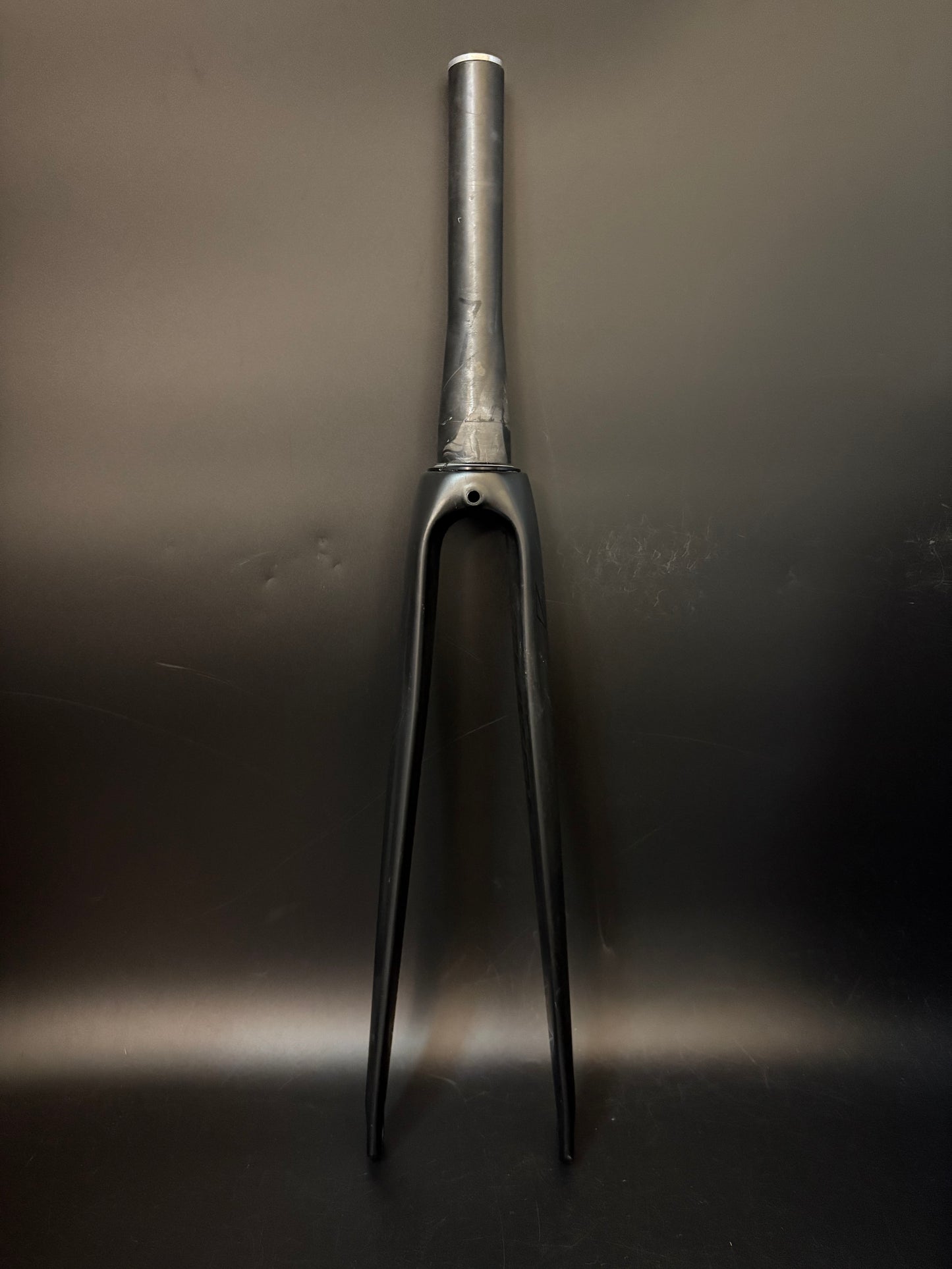 Throne Tapered Track Fork Carbon 1 1/8” - 1 1/2” 200mm