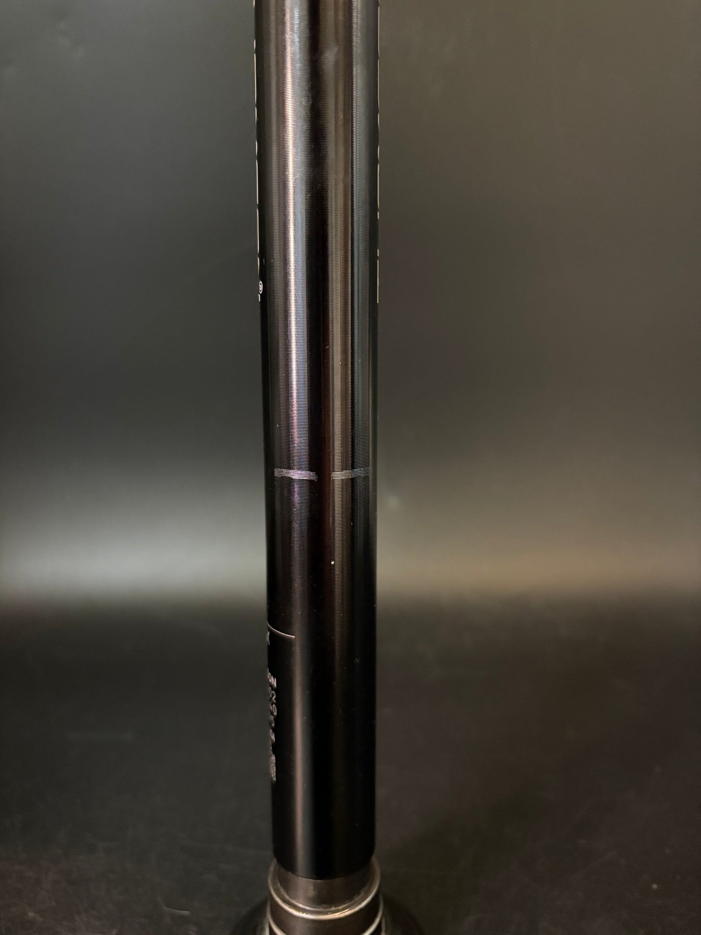 Thomson Masterpiece Seatpost Black 27.2 240mm