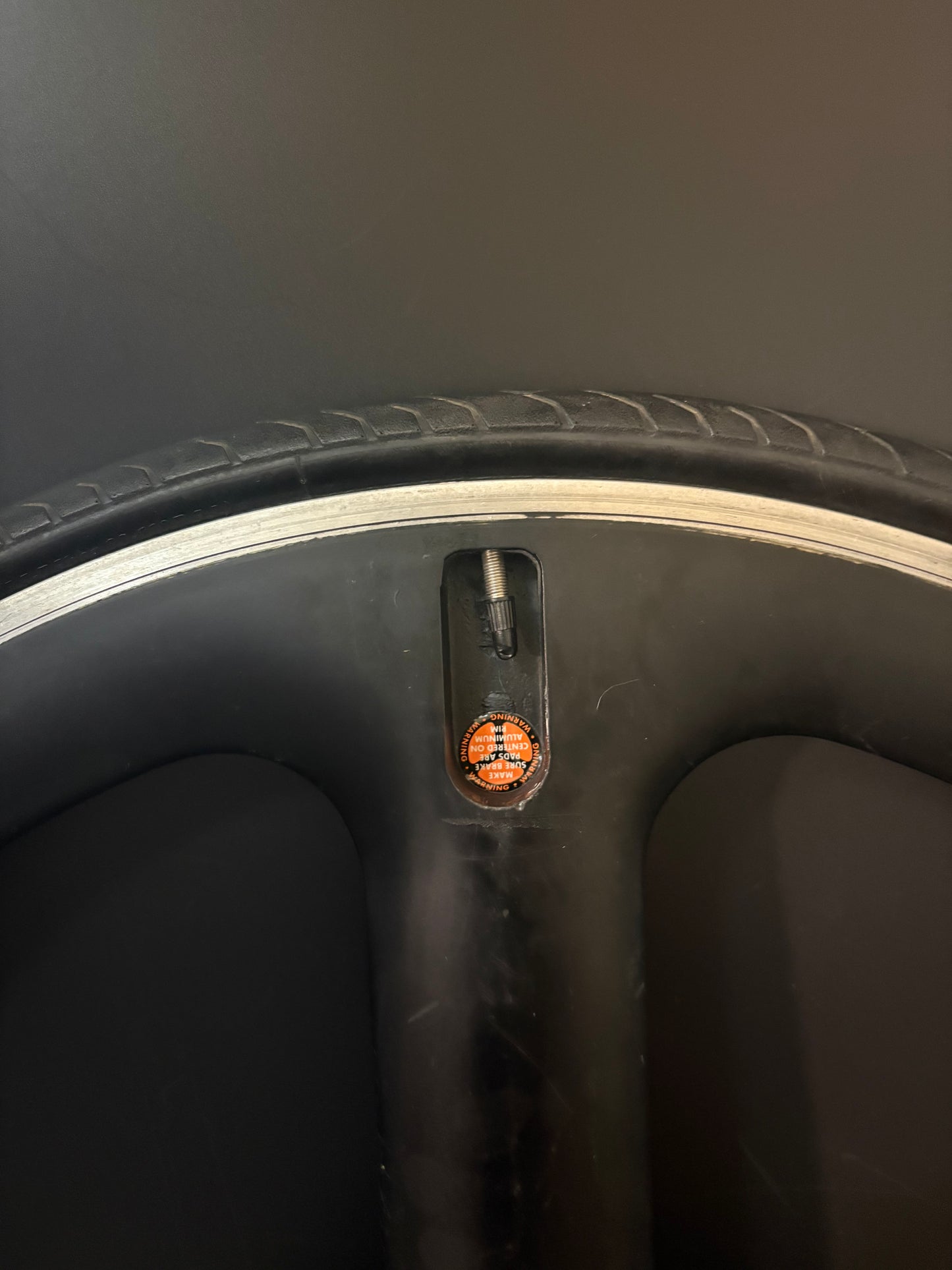 Specialized Tri Spoke Clincher Front Wheel Matte Black