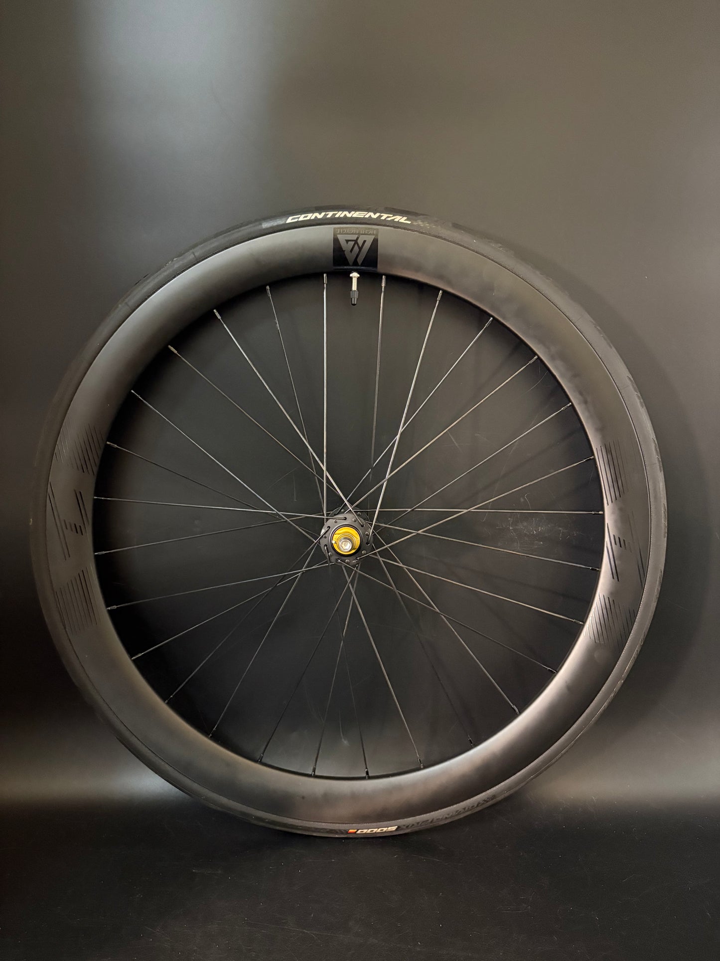 Light Bicycle 50mm Carbon Clincher / Lazarus Loop Wheelset 28h