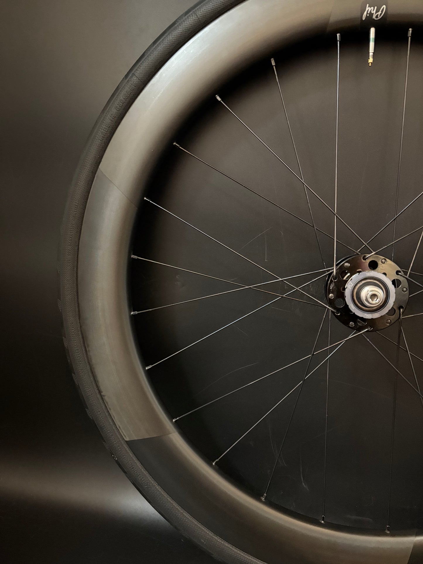 Astral Veil 6 Carbon Clincher / Phil Wood Pro HF Wheelset Black 24h