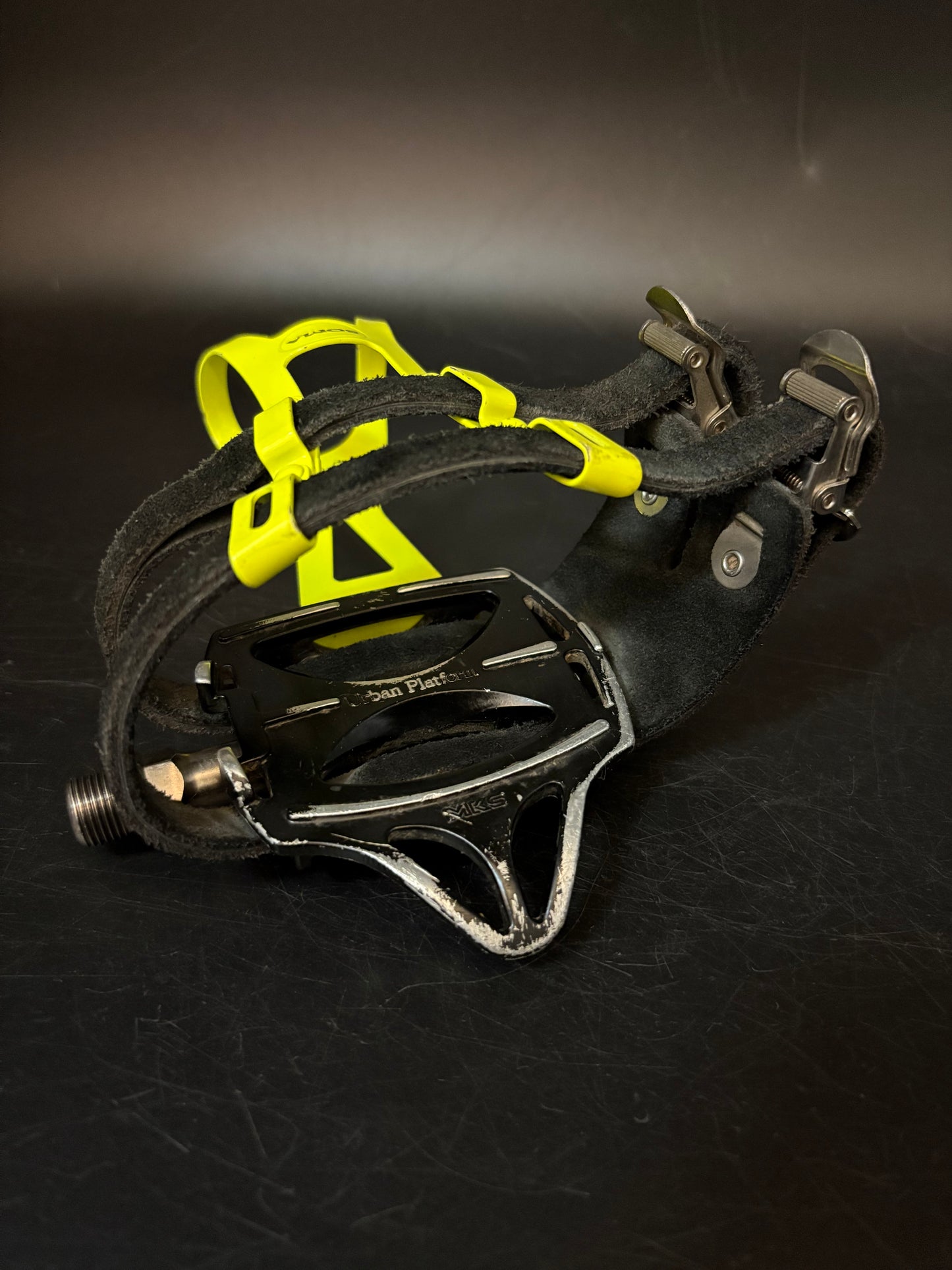 MKS Urban Platform Black / Cadence Double Straps Pedal Setup