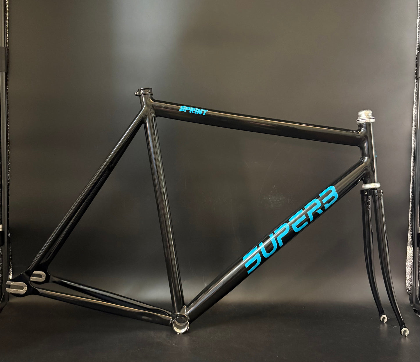 Superb Sprint Frameset Black 59cm ST 56cm TT