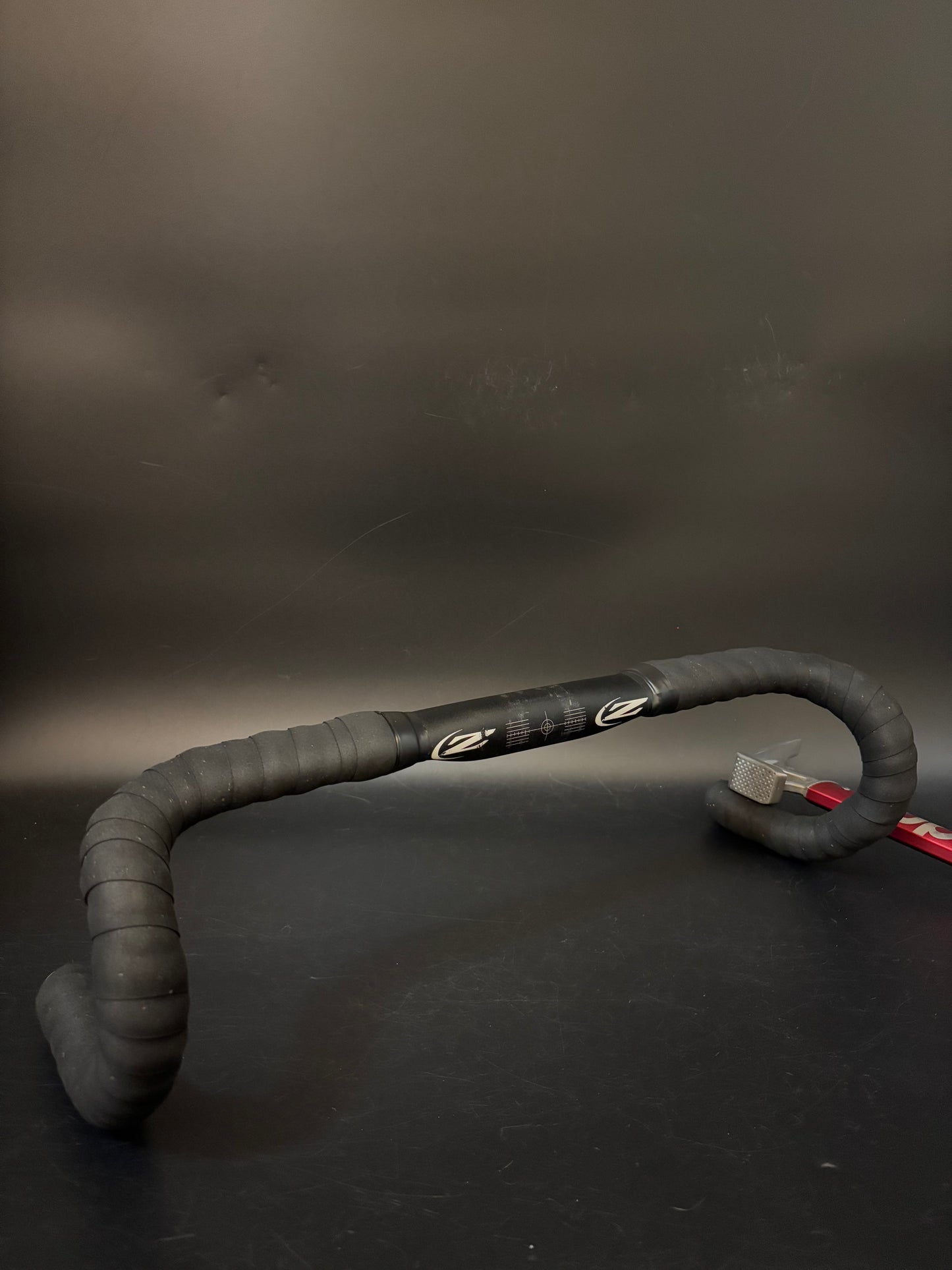 Zipp 70 Ergo Drop Handlebar Black 44cm 31.8