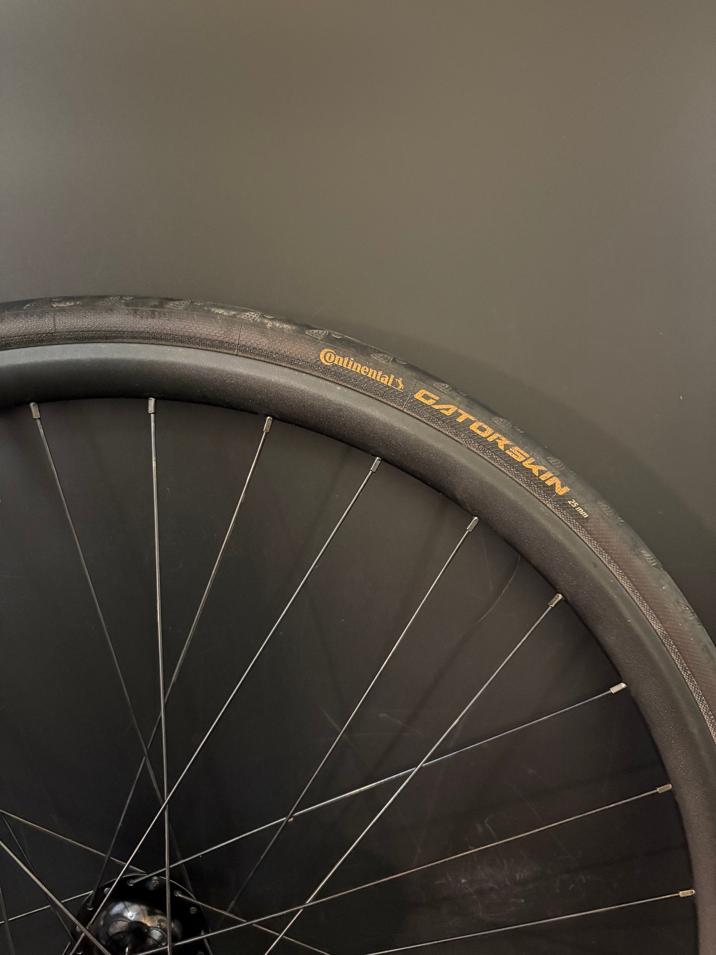 H Plus Son Hydra / Suzue Pro Max Wheelset Black 32h