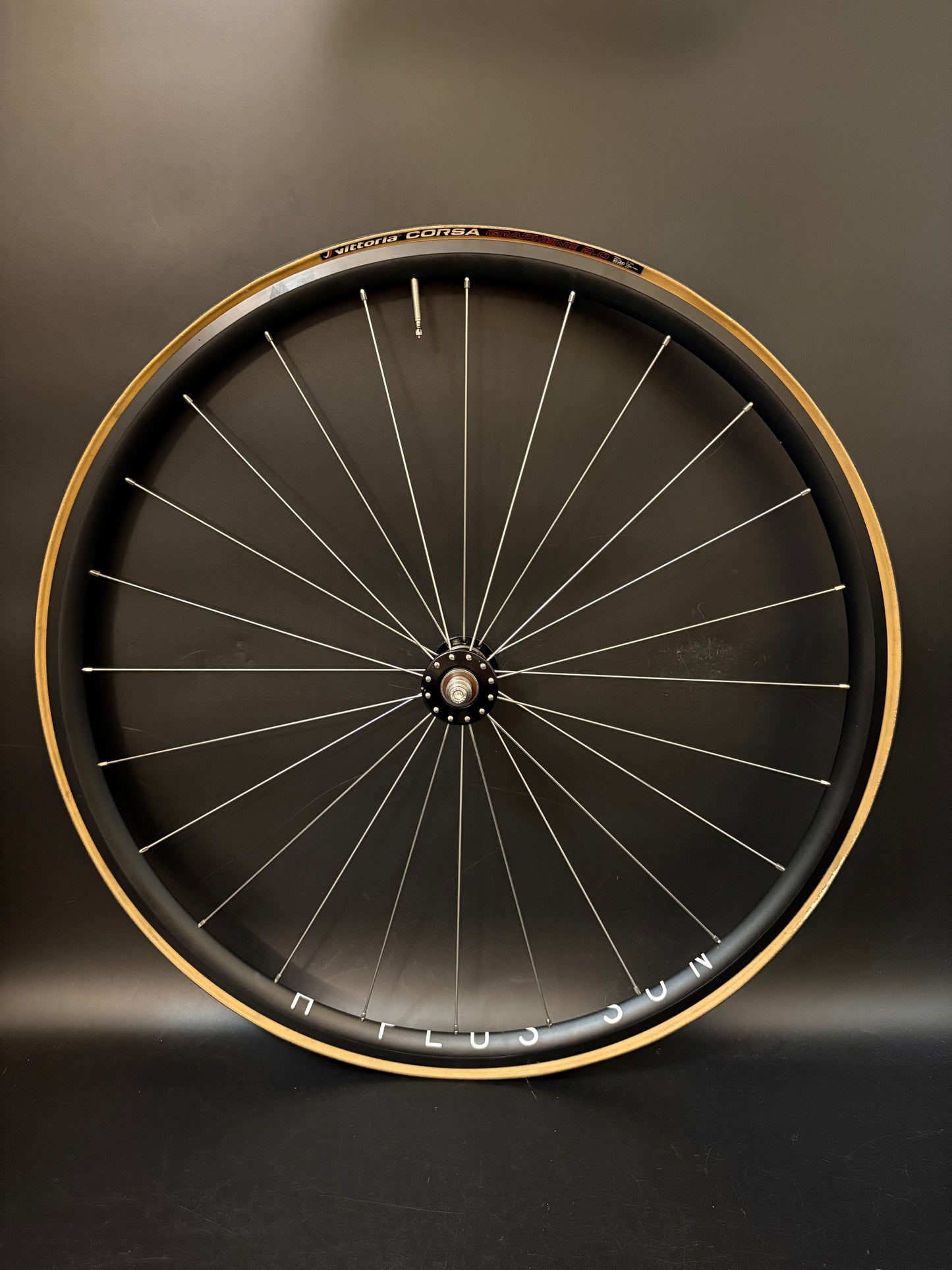 H Plus Son Archetype Black / Phil Wood LF Wheelset Black 24/32h