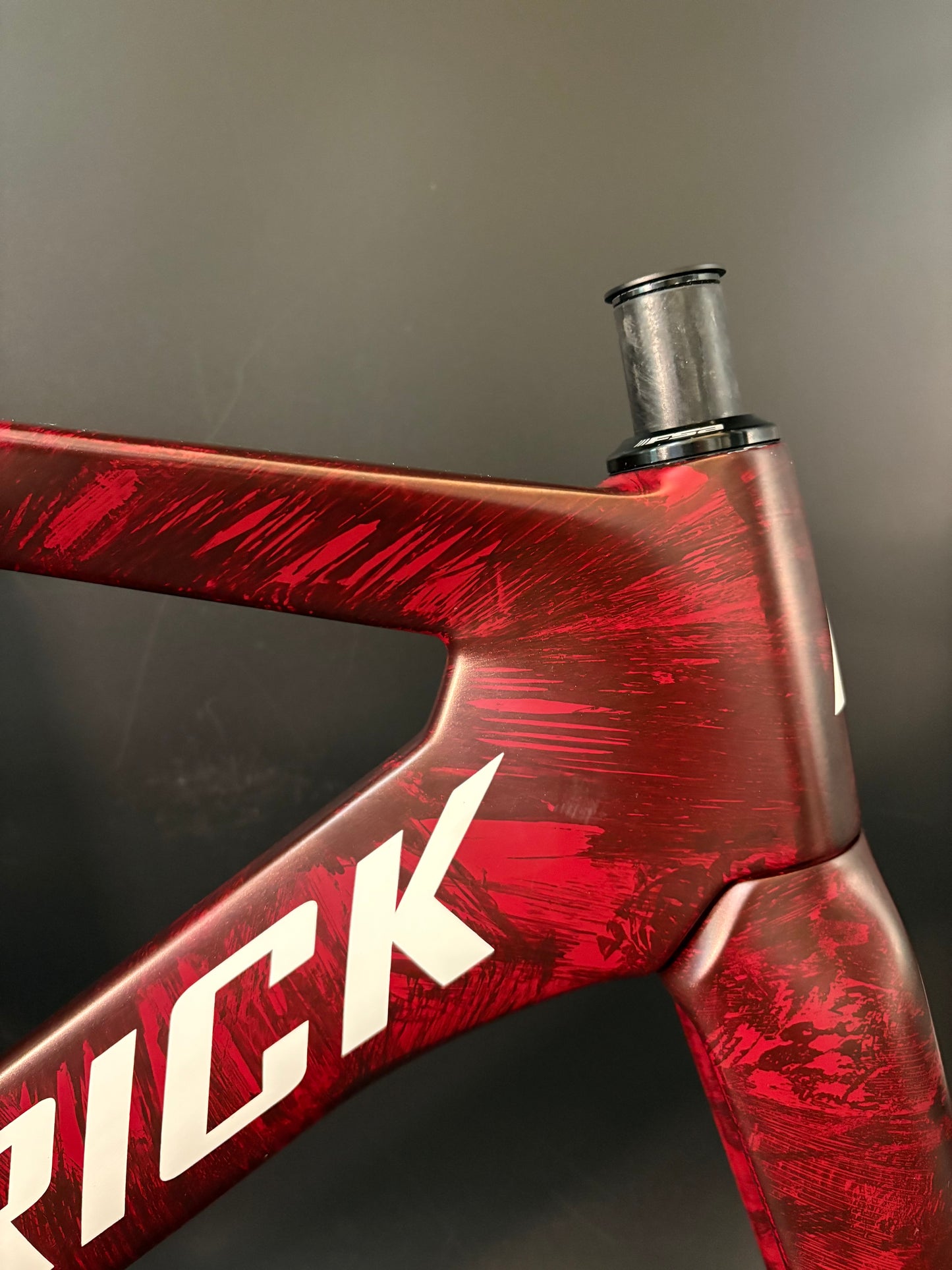 Hedrick Carbon Frameset Red Marble 50cm ST 56cm TT