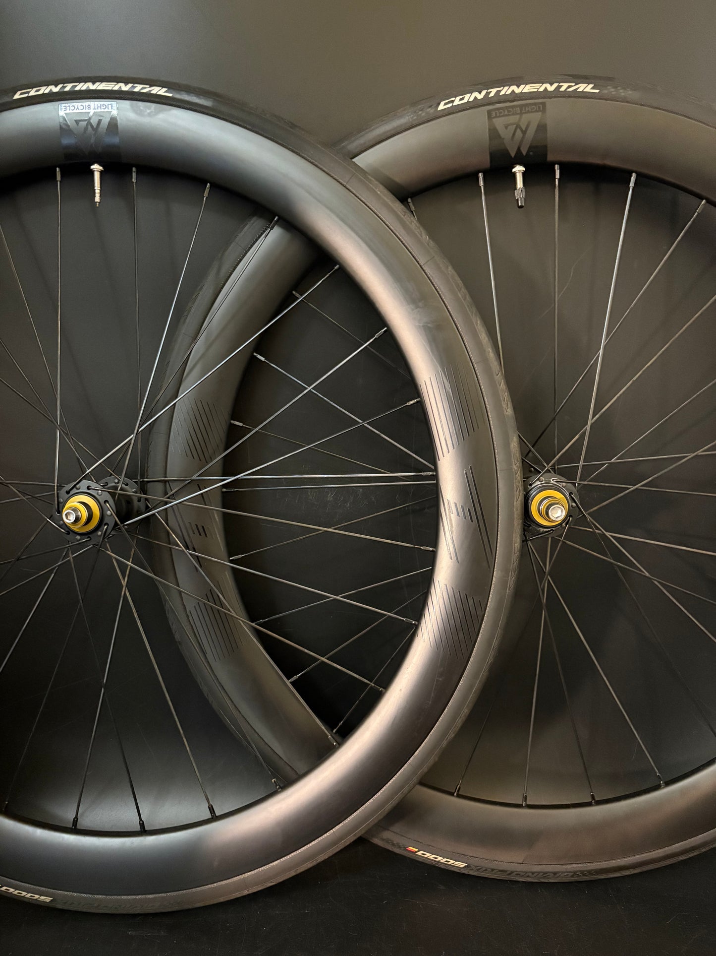 Light Bicycle 50mm Carbon Clincher / Lazarus Loop Wheelset 28h