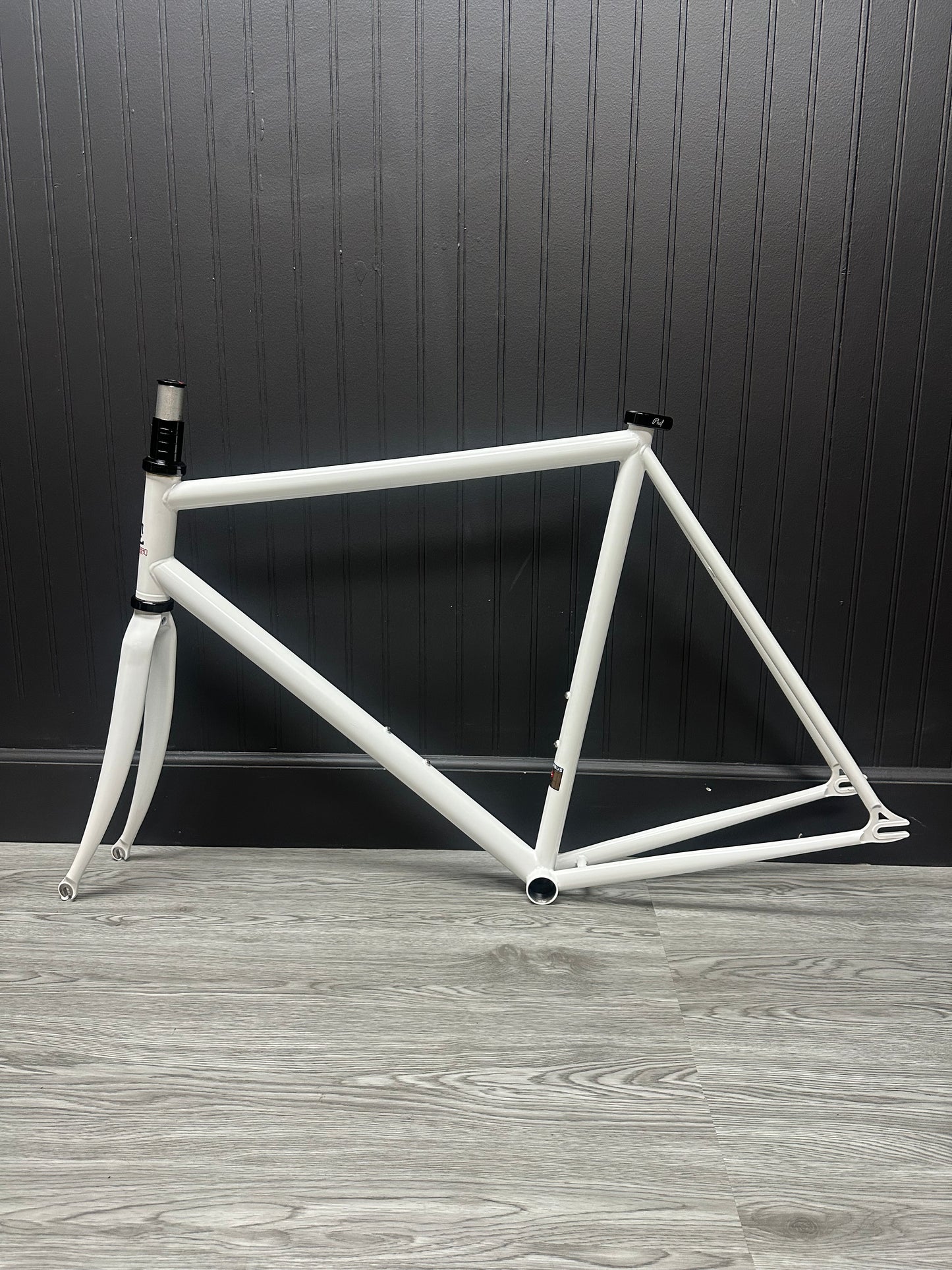 Wabi Lightning White 55cm