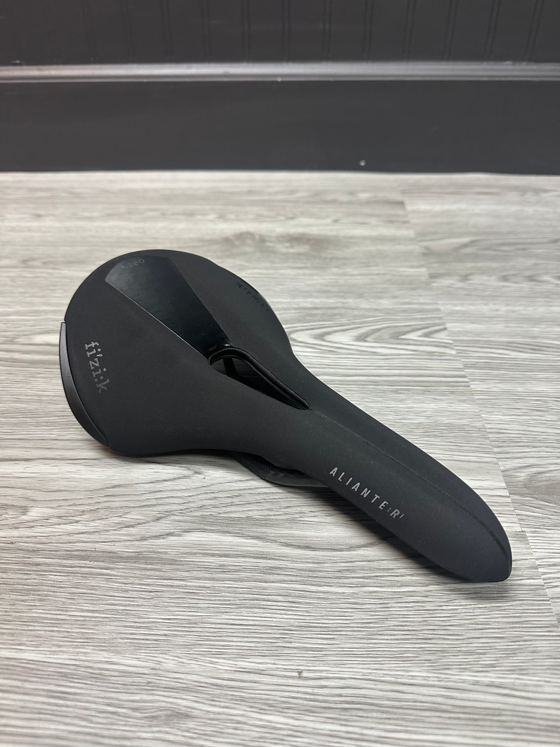Fizik aliante shop r1 open carbon