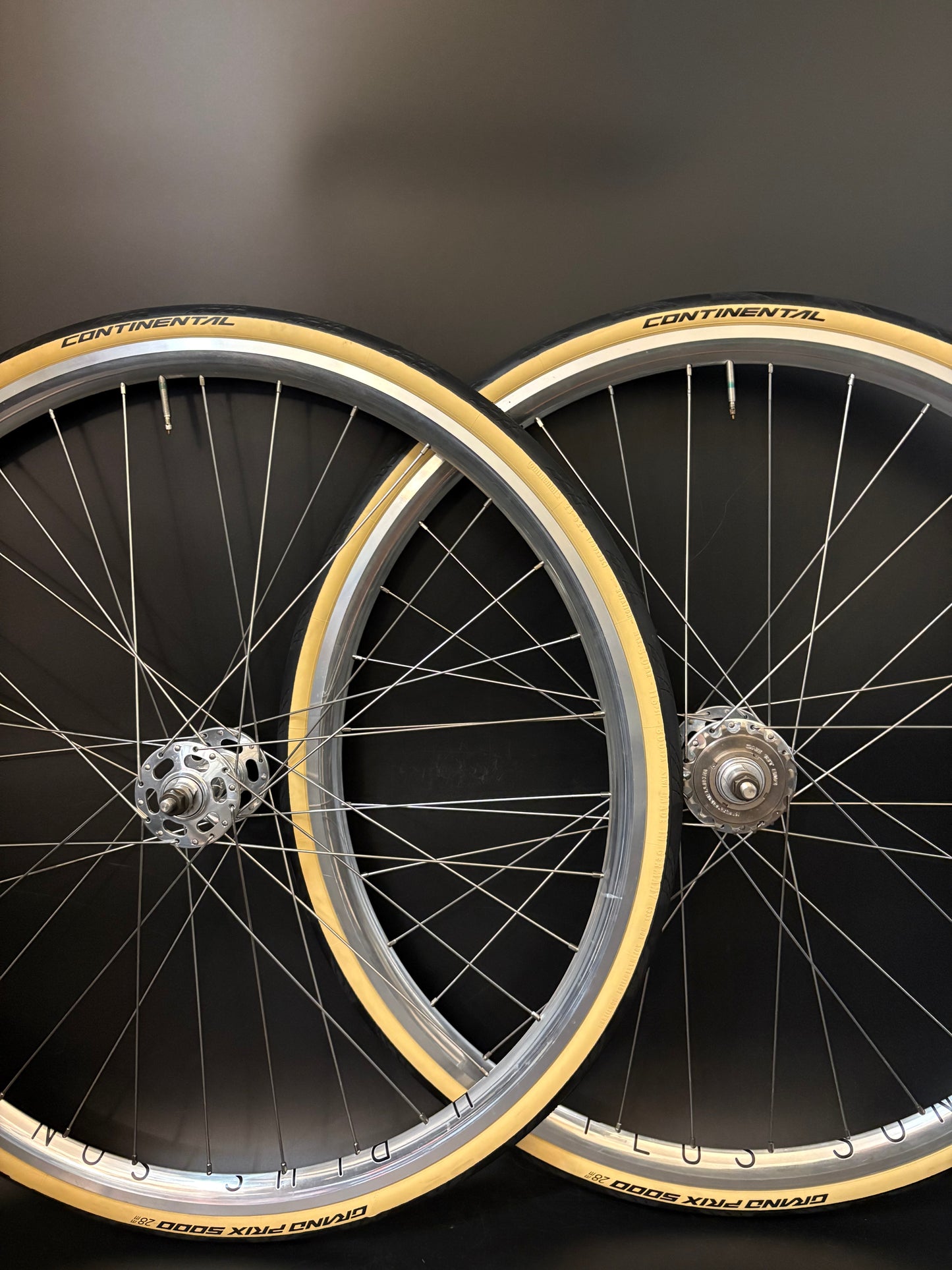 H Plus Son Archetype Silver / White Industries Wheelset 32h w/ 18t Cog