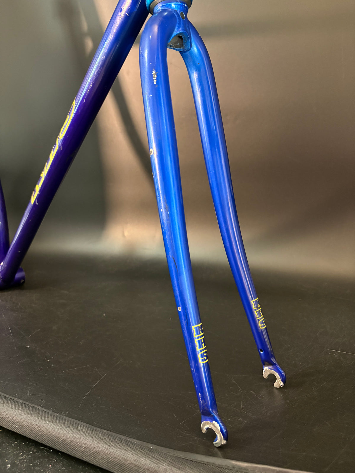 KHS Aero Track Frameset Blue/Purple Fade 55cm