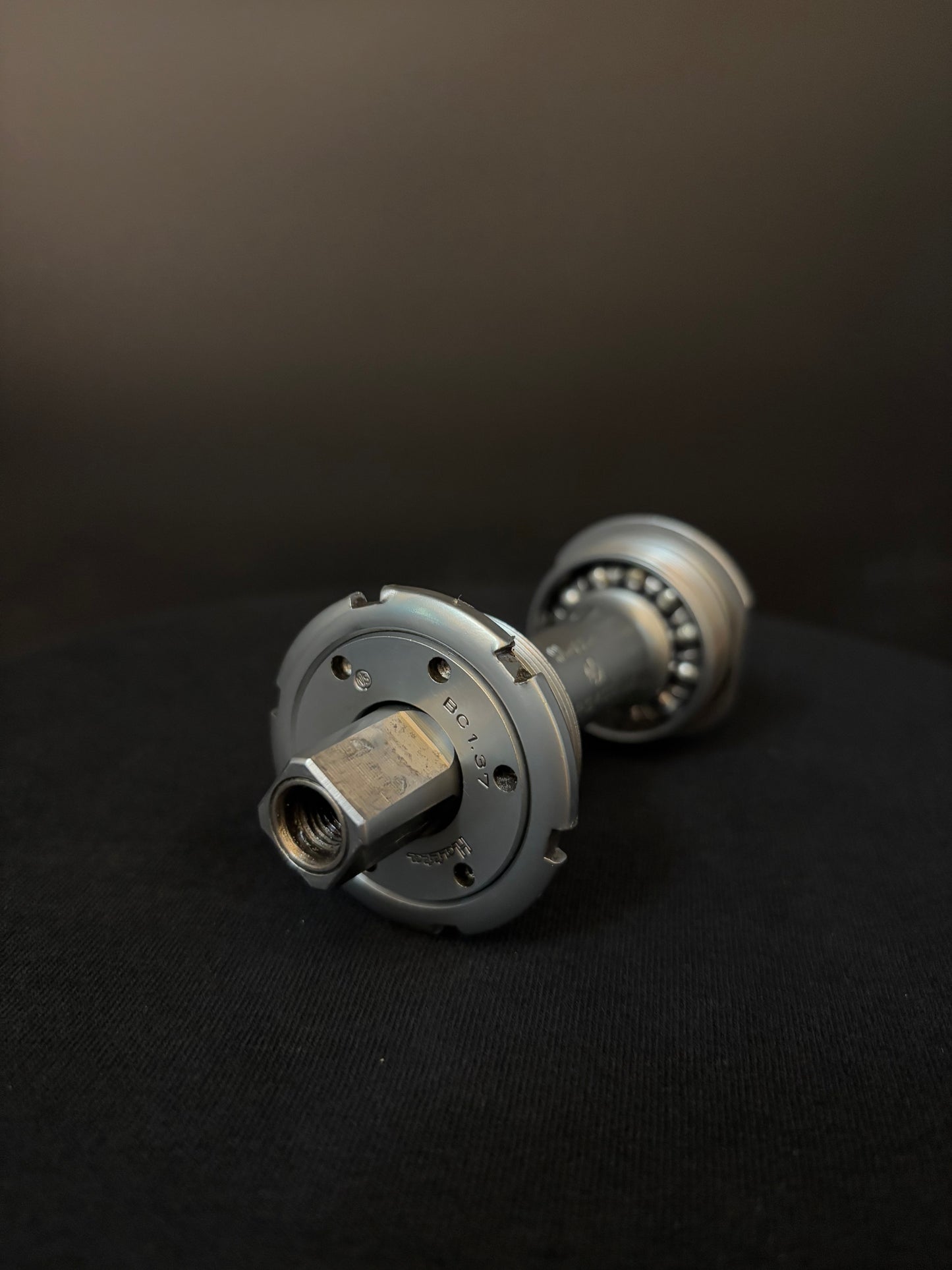 Hatta Swan R9400 NJS Bottom Bracket