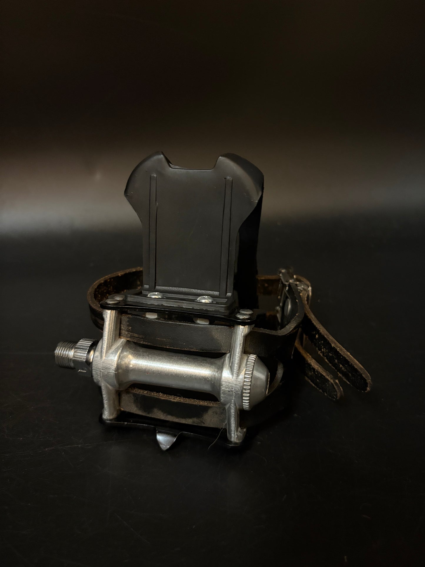 MKS Sylvan Black / All City Leather Double Straps Pedal Setup