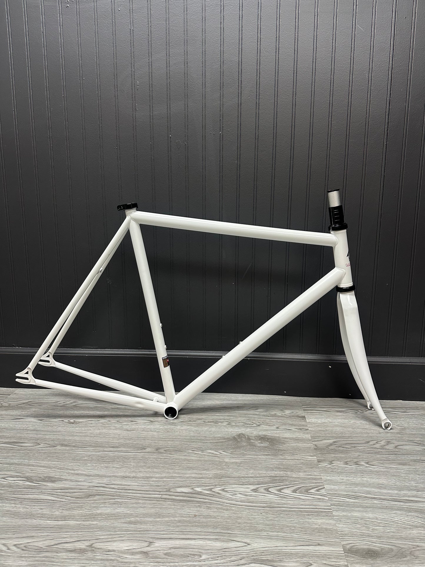 Wabi Lightning White 55cm