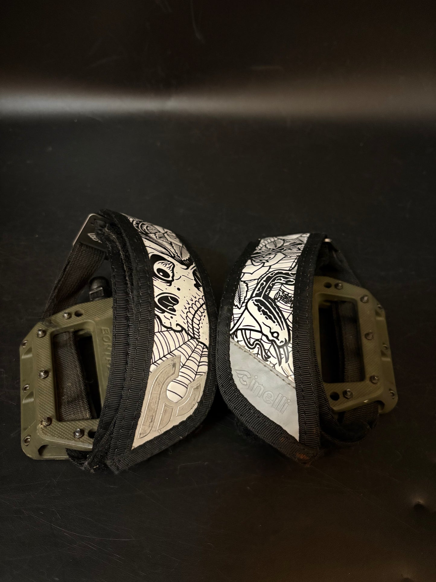 Bontrager Platform Pedals / Cinelli Mike Giant Straps Pedal Setup