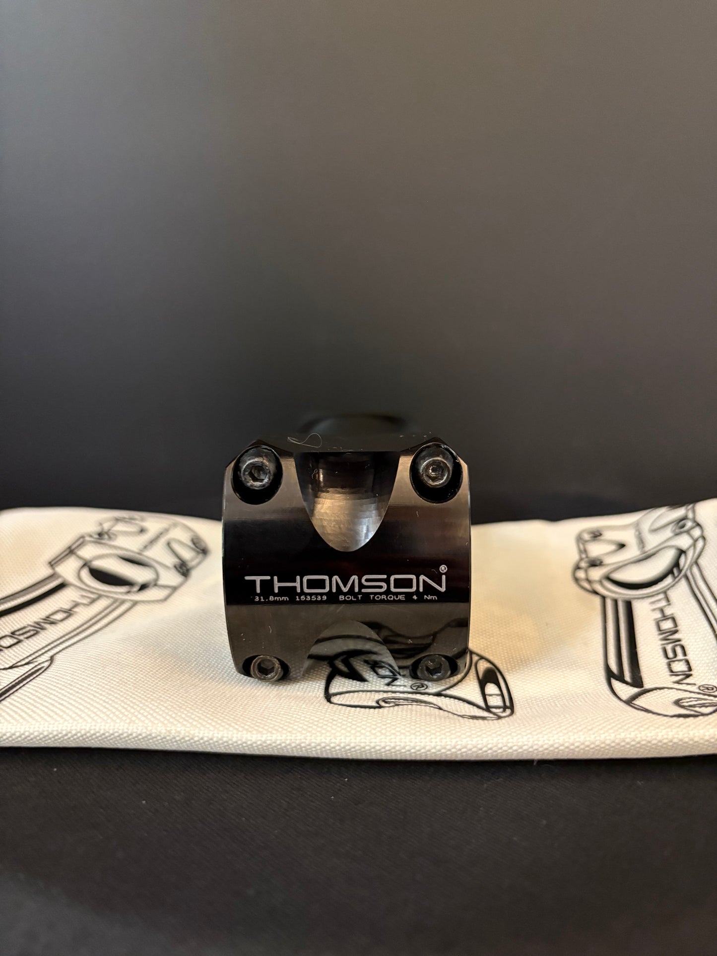 NEW Thomson X4 Stem Black 90mm 31.8 10deg