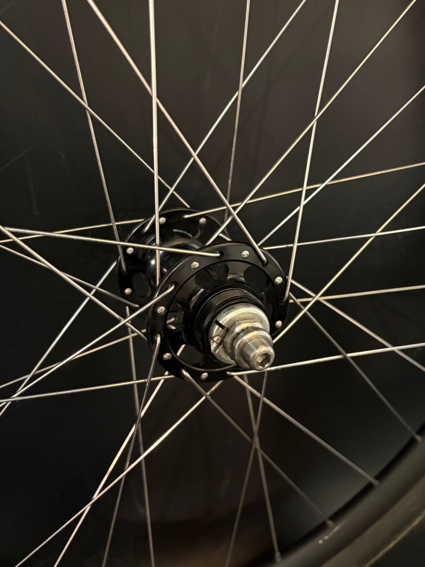Velocity Aileron 650b / Paul Wheelset Black 32h