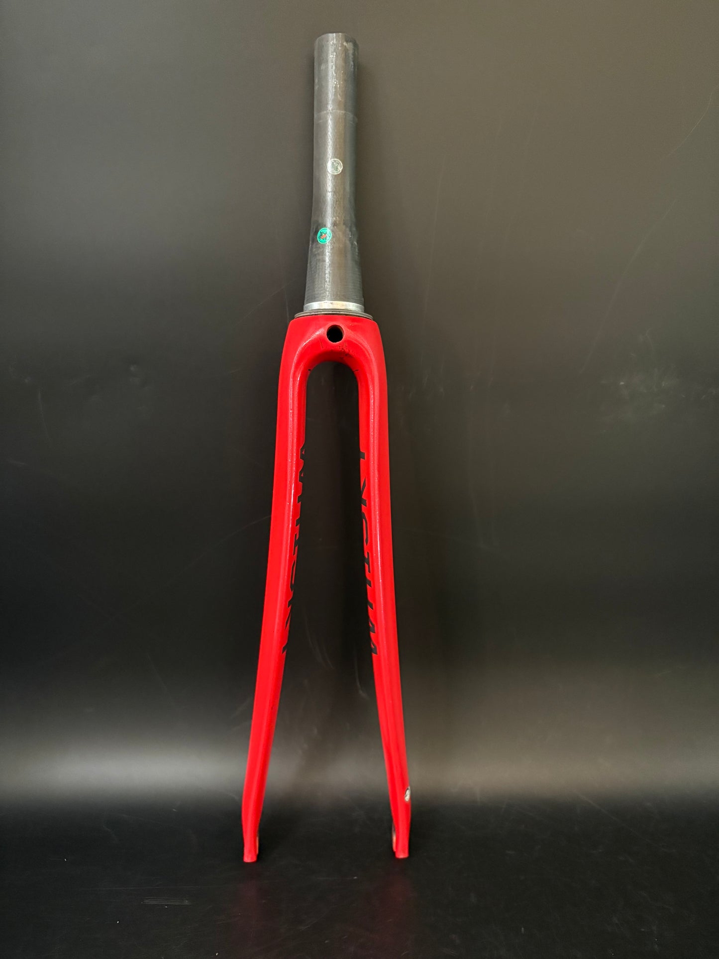 Whisky Carbon Fork Red 1 1/8”-1 1/2” Tapered 178mm 45 Rake