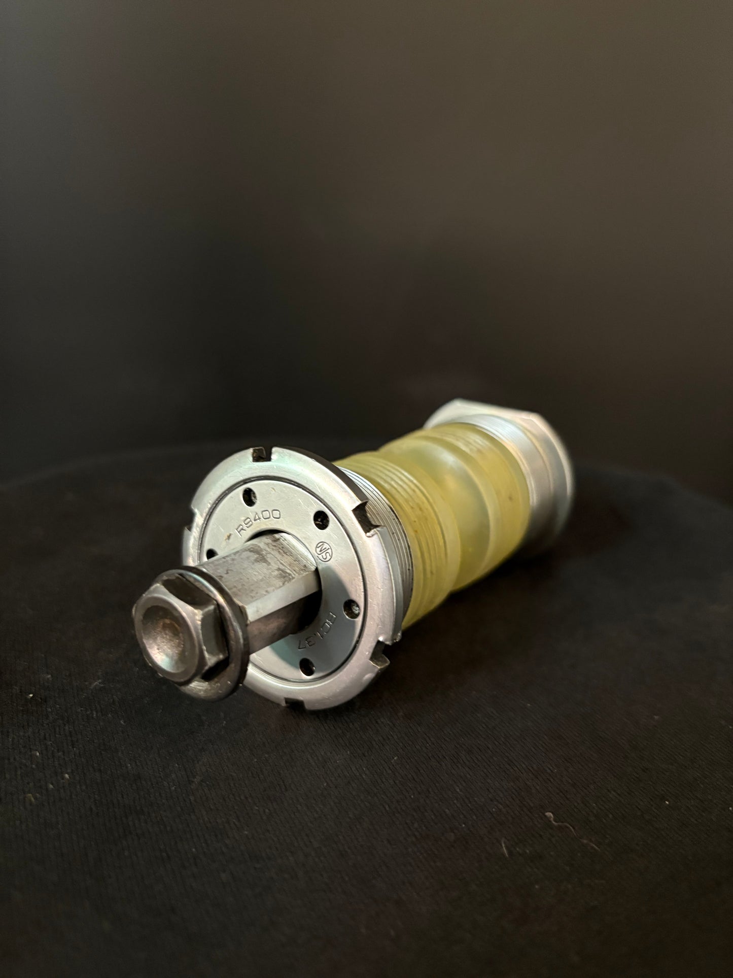 Hatta Swan R9400 Bottom Bracket NJS